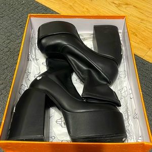 Naked Wolfe Sugar Black Stretch Size 7 US (37 EU)